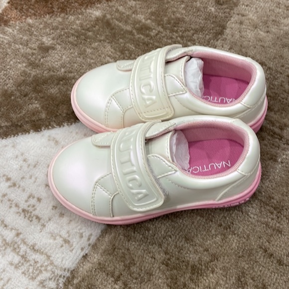 Nautica Velcro Sneakers - Picture 2 of 6